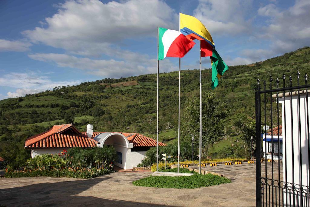 Hotel Sierra De La Cruz Valle de San José Exterior foto